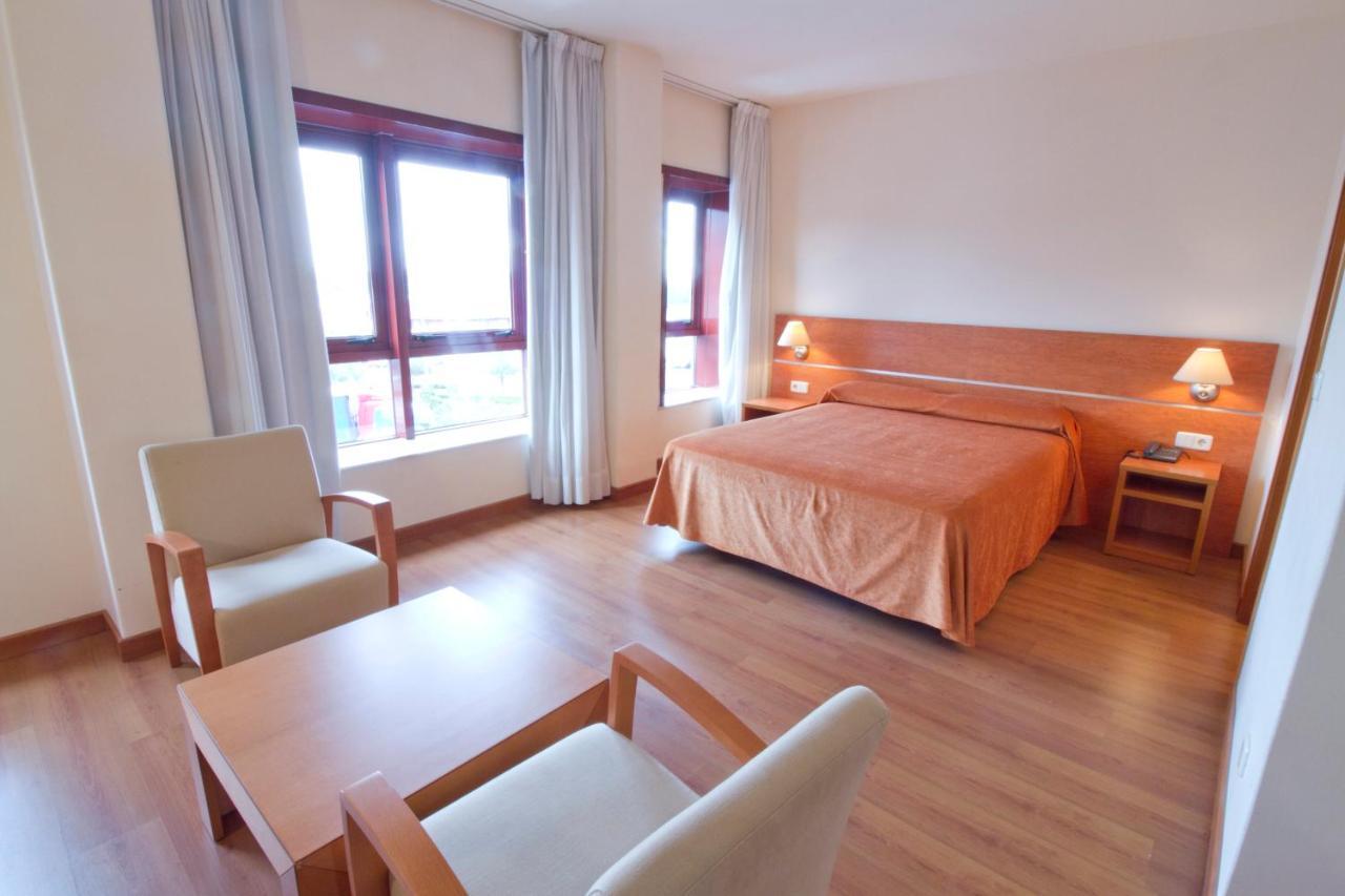 Hotel Torques Bergondo ภายนอก รูปภาพ