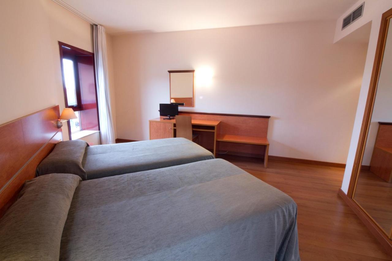 Hotel Torques Bergondo ภายนอก รูปภาพ