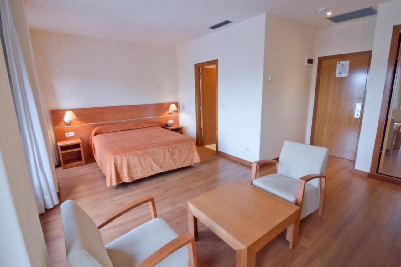 Hotel Torques Bergondo ภายนอก รูปภาพ